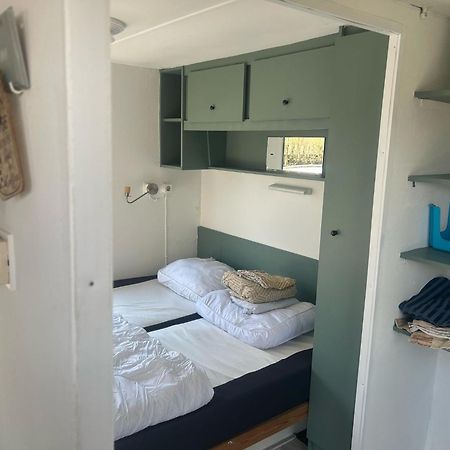Dutch Calmness Hotel Hoek Bagian luar foto