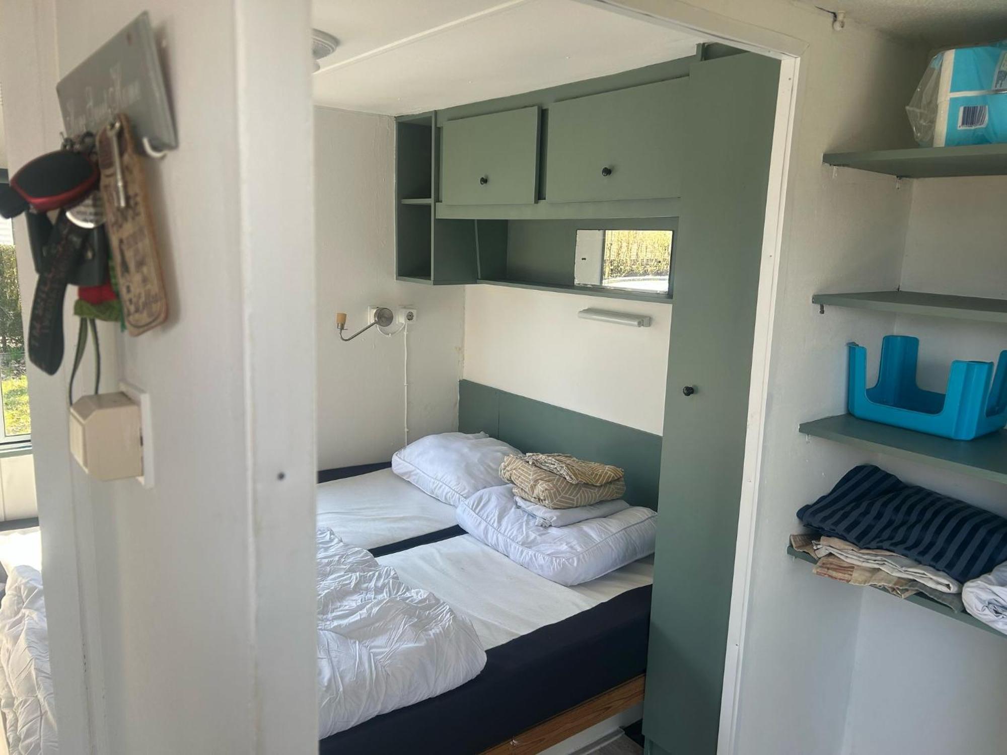 Dutch Calmness Hotel Hoek Bagian luar foto